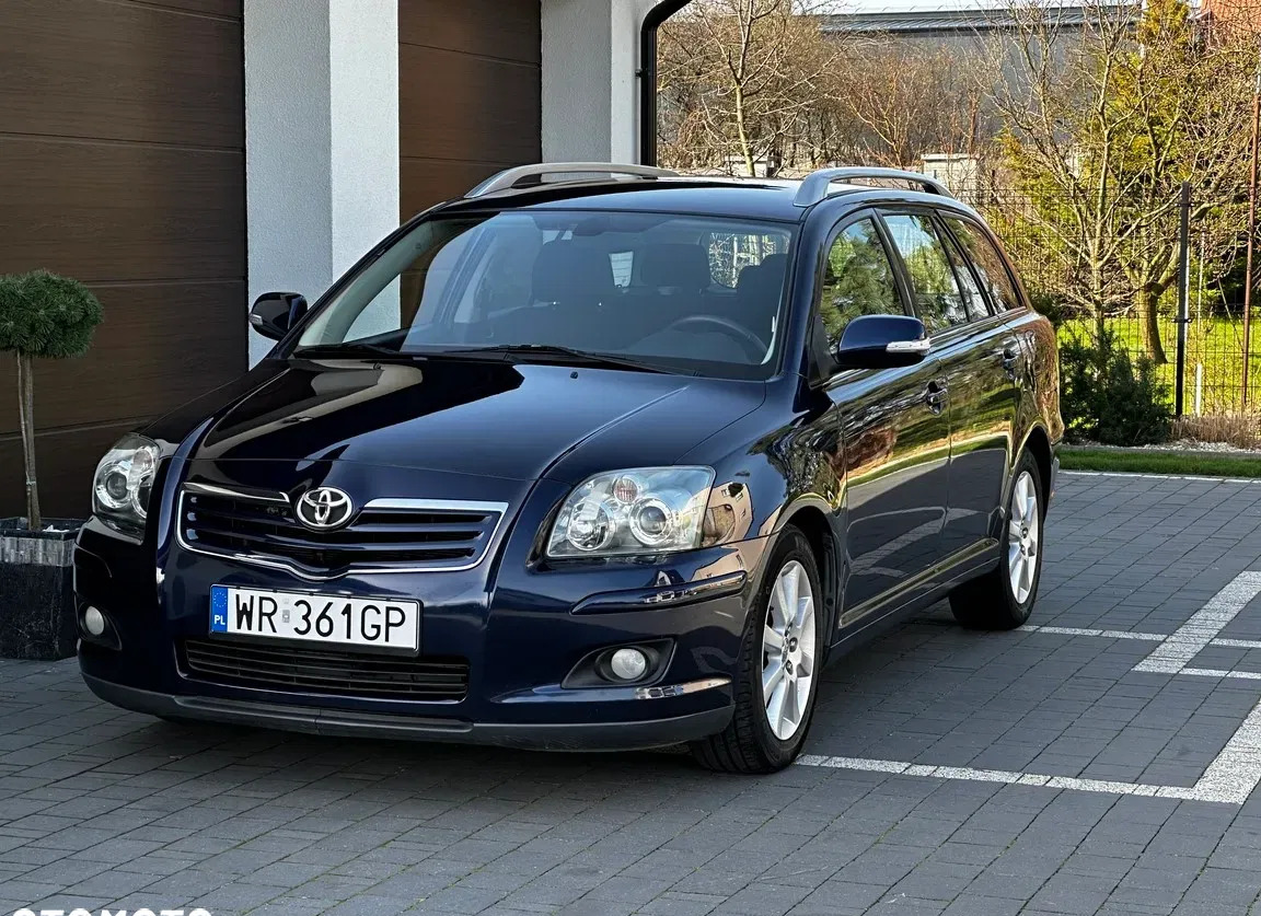 toyota Toyota Avensis cena 18700 przebieg: 260000, rok produkcji 2006 z Radom